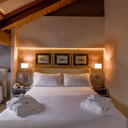 Western Modena District Hotel