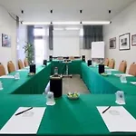 호텔 베스트 웨스턴 모데나 디스트릭 4*