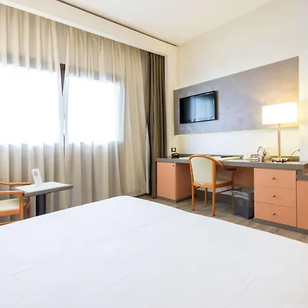 Western Modena District Otel