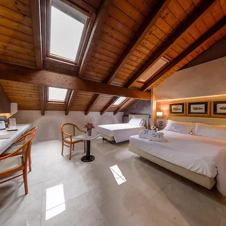 Hotel Western Modena District