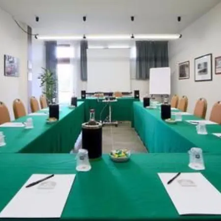Hotel Western Modena District 4*