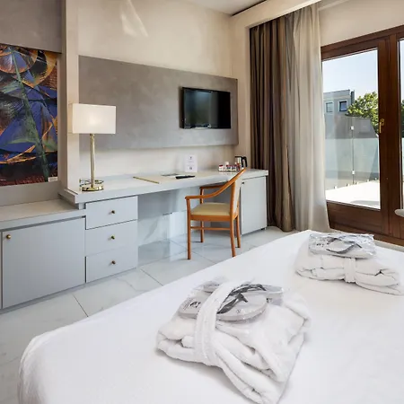 Hotel Western Modena District 4*