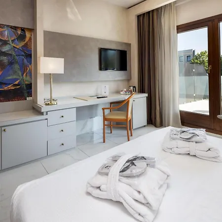 Hotel Western Modena District 4*