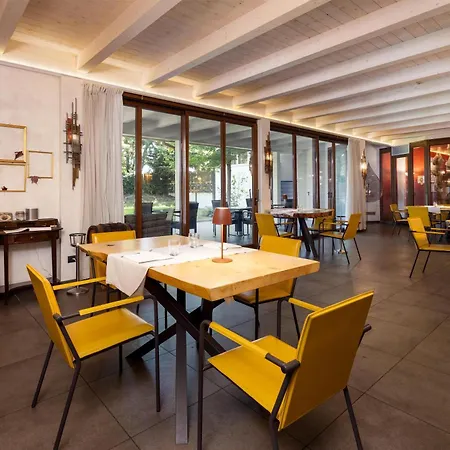 Western Modena District Hotel 4*