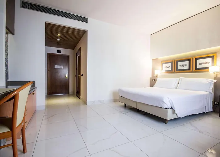 Hotel Western Modena District 4*