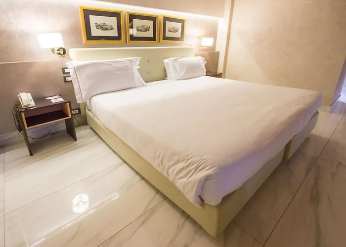 Western Modena District מלון קמפוגליאנו