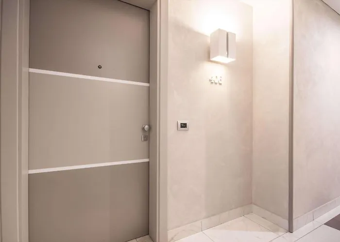 מלון Western Modena District 4*