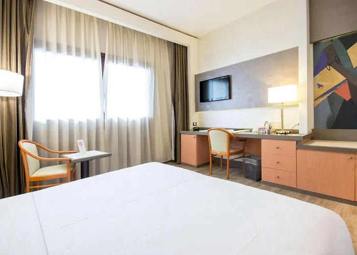 Western Modena District Hotel