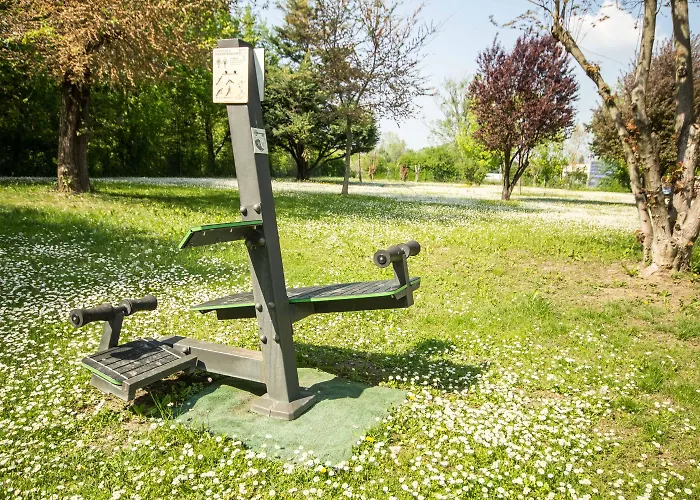 Western Modena District מלון 4*