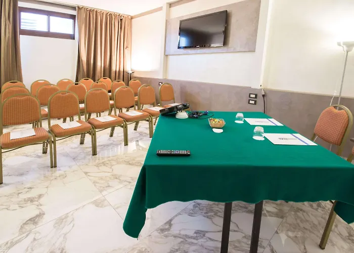 Western Modena District 4*