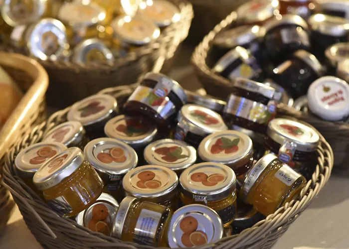 מלון Western Modena District