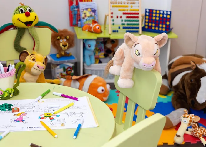 Western Modena District מלון קמפוגליאנו