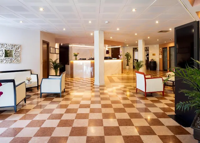 Western Modena District 4*